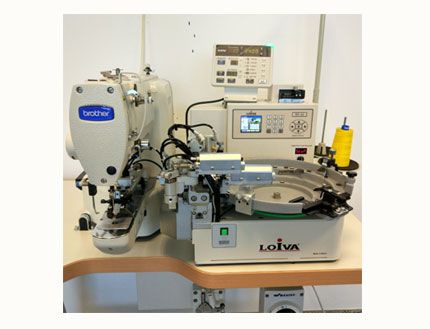 Máquina de coser botones con alimentador automático Brother con motor Direct Drive BE-438FX