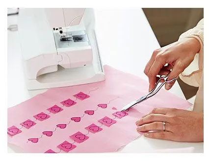 Husqvarna Designer Ruby Royale