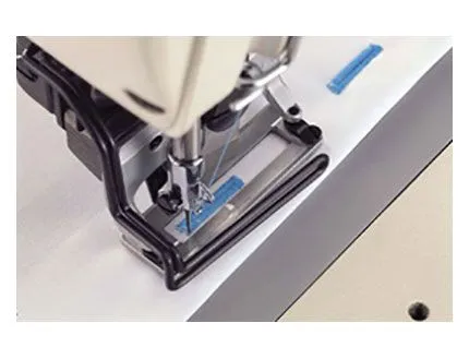 Máquina industrial para colocar botones Juki LBH-780U