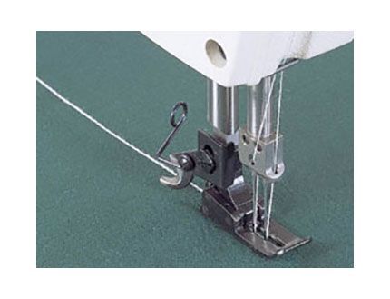 Máquina industrial para hacer cadeneta de dos agujas. Juki MH-380-FU