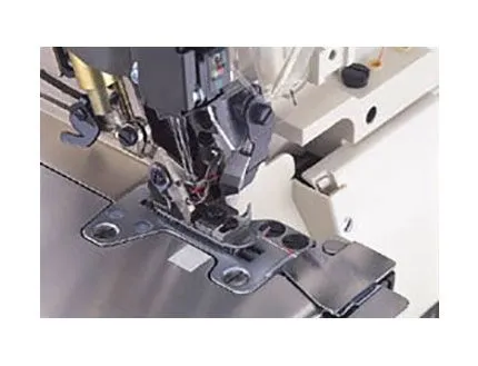 Máquina overloock de cuatro hilos Juki MO-6714DA-BE6-34H/Q143