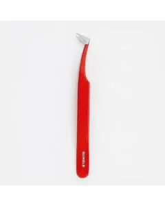 Pinza para facilitar el enhebrado