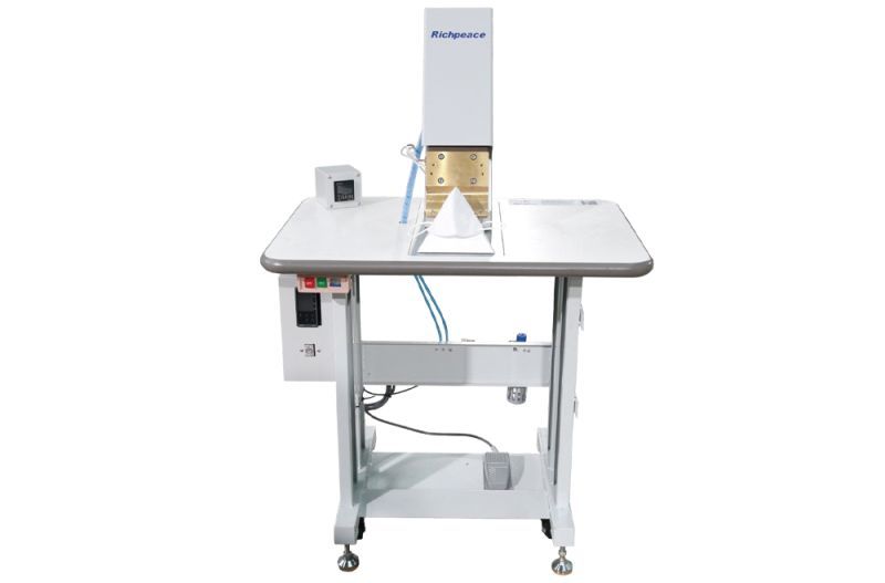 Clip de nariz exterior de prensa en caliente Manual y barra de esponja interior para máquina de mascarilla plegada