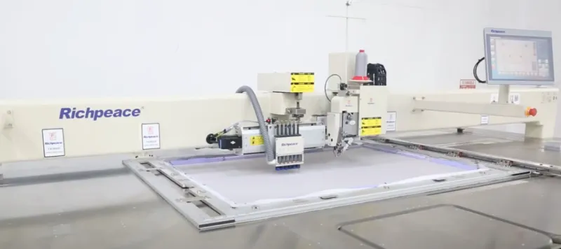 Máquina de Perforación y Costura Integrada 